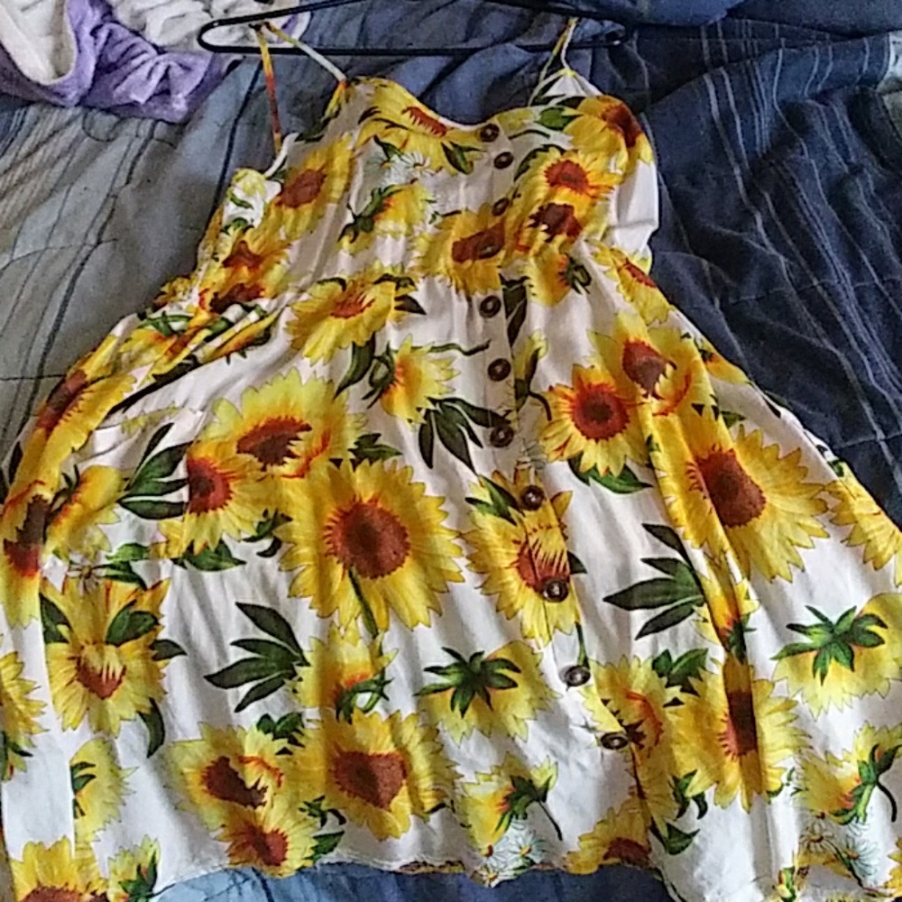 Short plus size summer sun dress